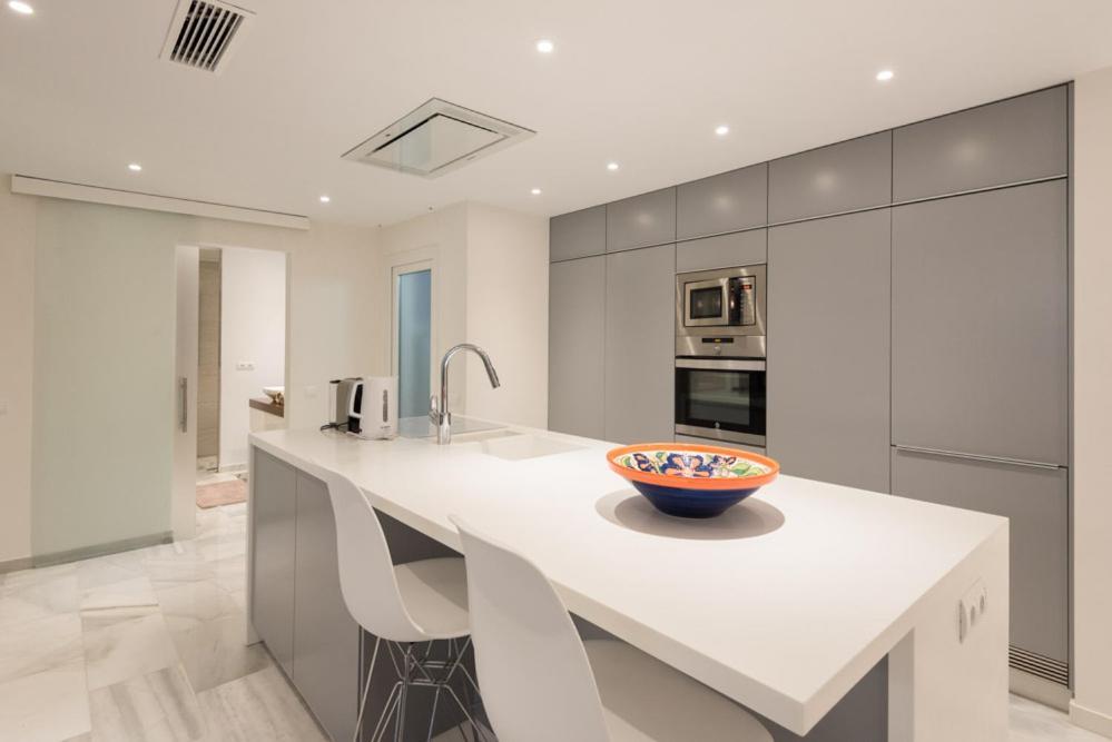Playas Del Duque, Puerto Banus, Golf .Playa Y Compras Apartment Марбеля Екстериор снимка